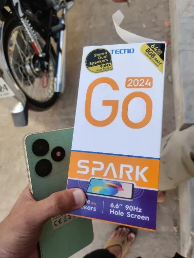 Rs 25,000 techno spark go 2024 4+4/64 Ghauri Town Phase 7, Islamabad