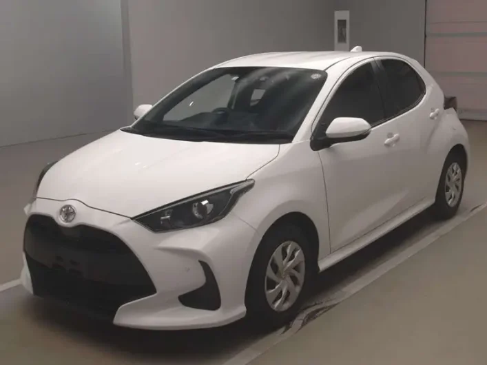 Rs 4,375,000 TOYOTA YARIS 2021 , VERIFIABLE AUCTION SHEET , FRESH IMPORT 2024 Cantt, Lahore