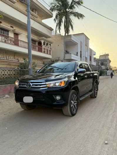 Rs 10,400,000 URGENT Need Payment Toyota Hilux Revo 2020 reg 2021 Own my name North Nazimabad, Karachi