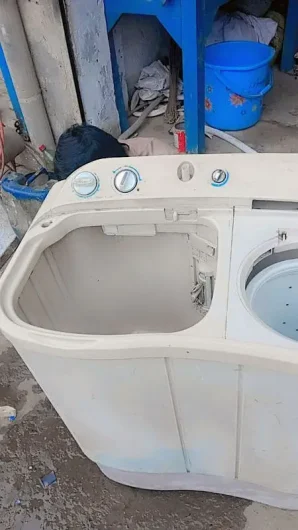 Rs 10,000 Haier washing machine and Draier copper motor Township – Sector B1, Lahore