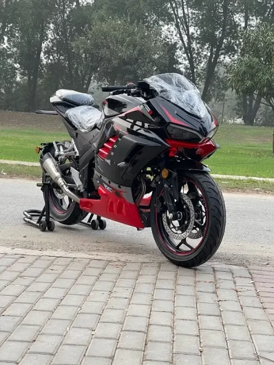 Rs 1,275,000 Ducati GT 400cc Dual cylinder water cool Bahria Town – Sector A, Lahore