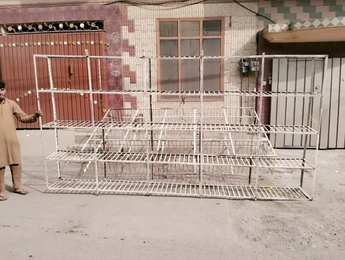 Rs 270 iran Rack for sale urgent D Type Colony, Faisalabad