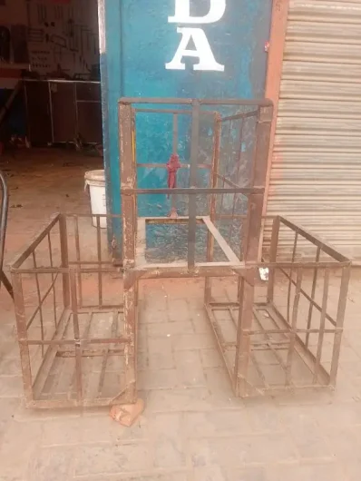 Rs 150,000 19L bottel delivry frame Suraj Kund Road, Multan