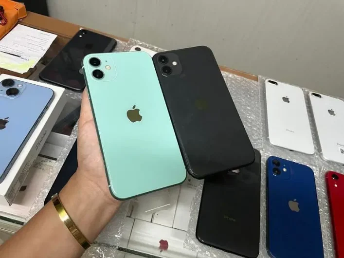 Rs 57,000 iPhone 11 JV sim available in different battery health Saddar, Rawalpindi