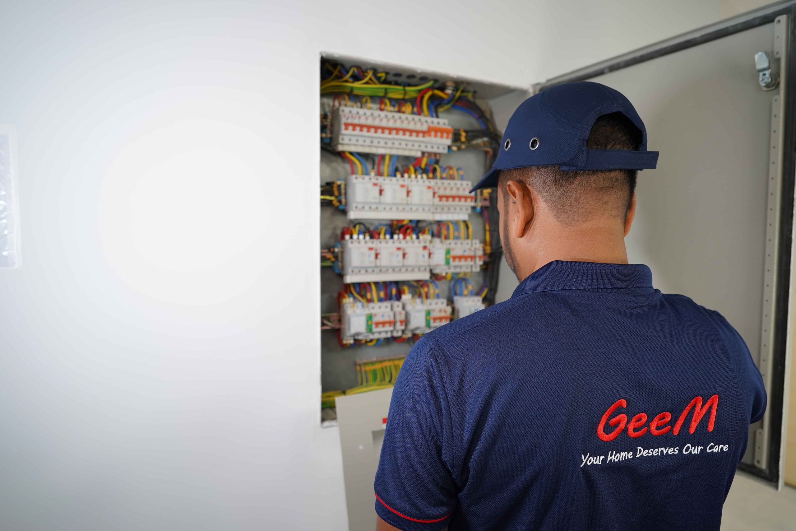 Tired of unexpected breakdowns? Get AMC in Dubai | Call 8004336