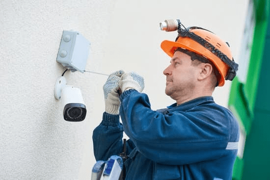 Professional CCTV Installation in Dubai | Call 8004336