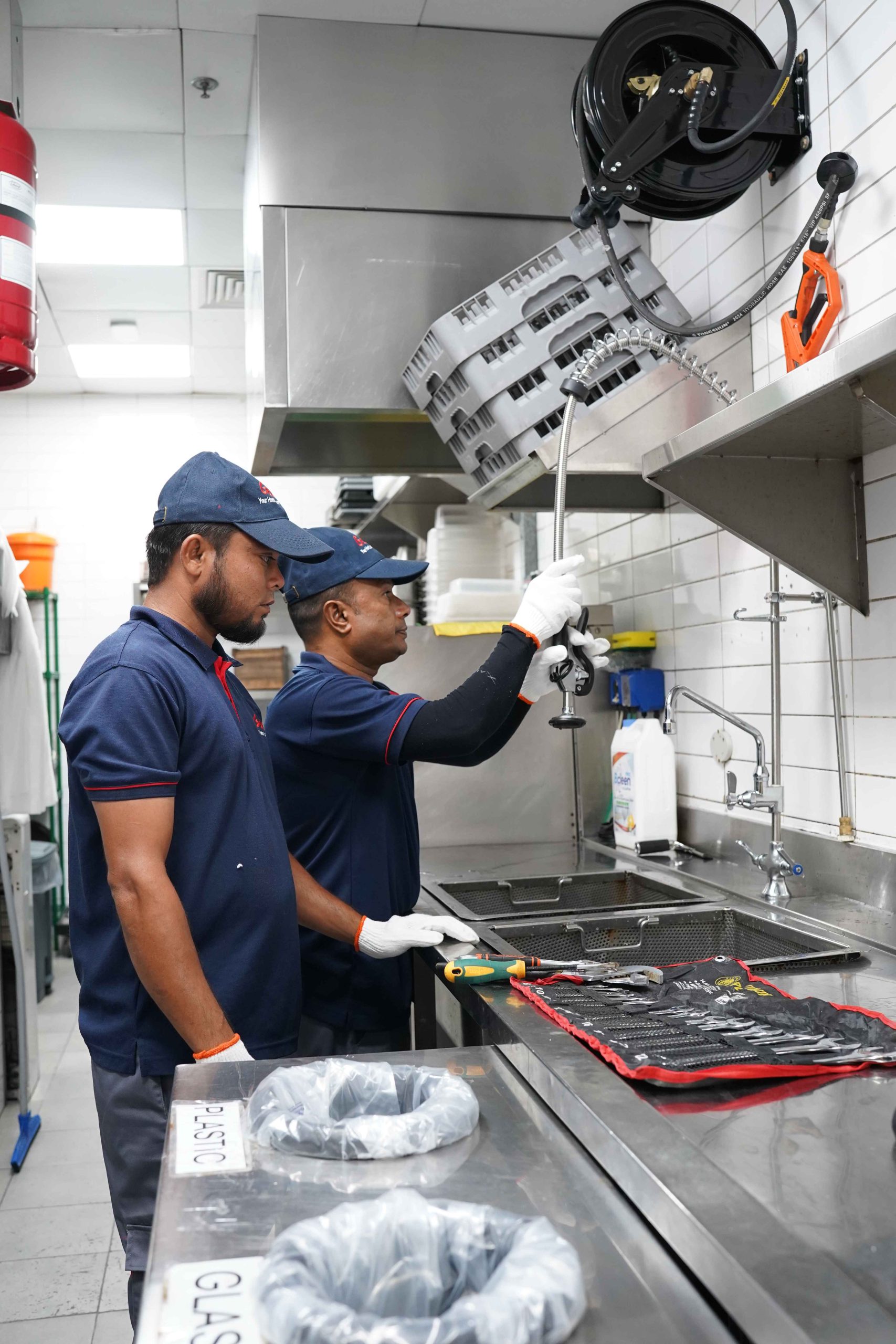 Dubai Plumber Near Me | Villa & Office | Call 8004336