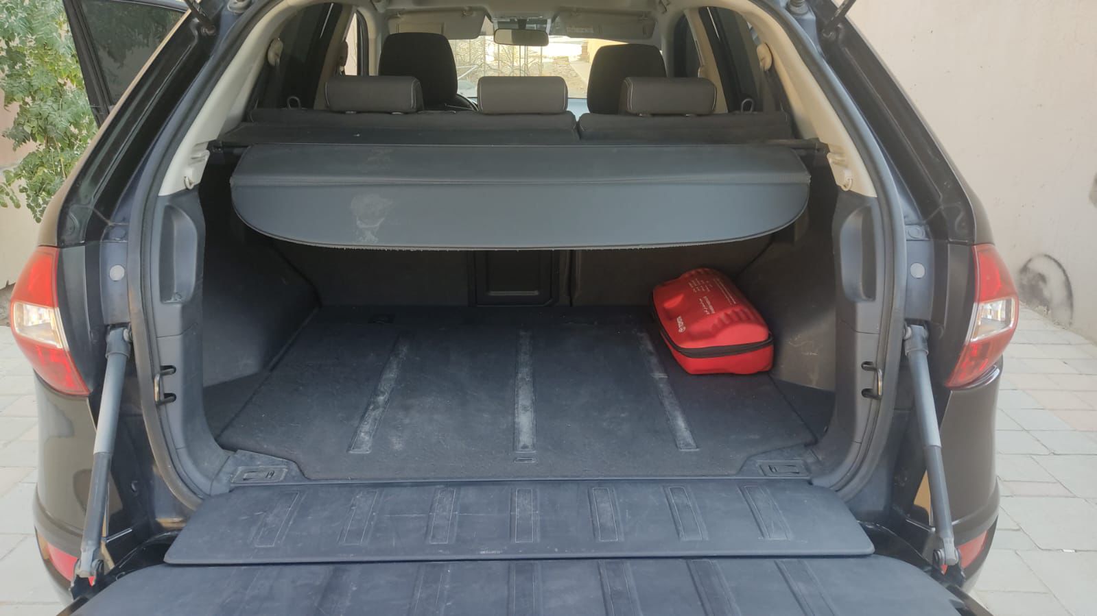 Renault Koleos 2.5 Ltr, 4X4 (4 Wheel drive)Full comprihensive