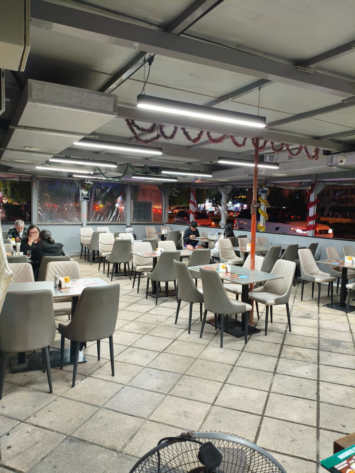 Prime Turkish Restaurant Cafe for Transfer – Al Muraqqabat, Deira- مطعم ومقهى تركي مربح للبيع
